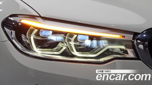 BMW 5 Series (G30) 520d Luxury Special Edition 2018 — фото 22
