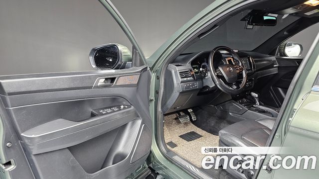 KG Mobility (SsangYong) Rexton Sports Khan Diesel 2.2 4WD Prestige 2021 — фото 10
