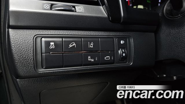 KG Mobility (SsangYong) Rexton Sports Khan Diesel 2.2 4WD Prestige 2021 — фото 18