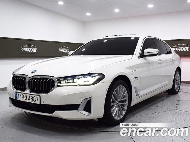 BMW 5 Series (G30) 530e Luxury