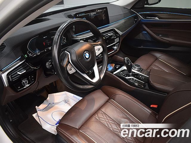 BMW 5 Series (G30) 530e Luxury 2022 — фото 4