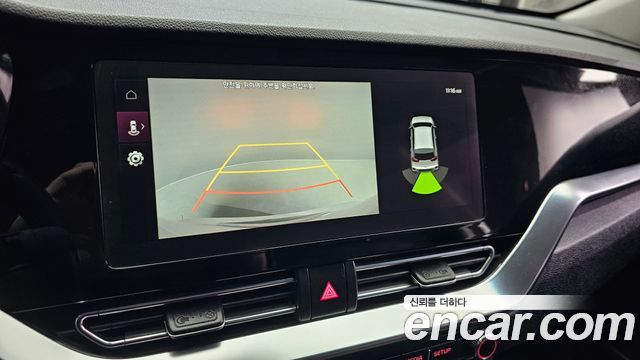Kia Niro 1.6 HEV Prestige 2020 — фото 15