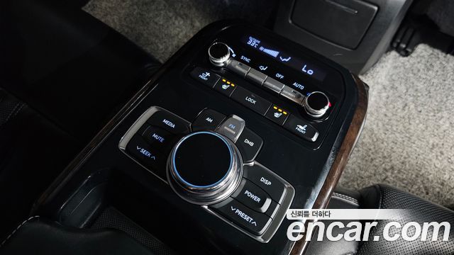 Genesis EQ900 3.8 GDI Luxury 2017 — фото 18