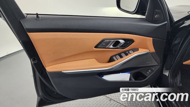 BMW 3 Series (G20) 320i M Sport 2025 — фото 24