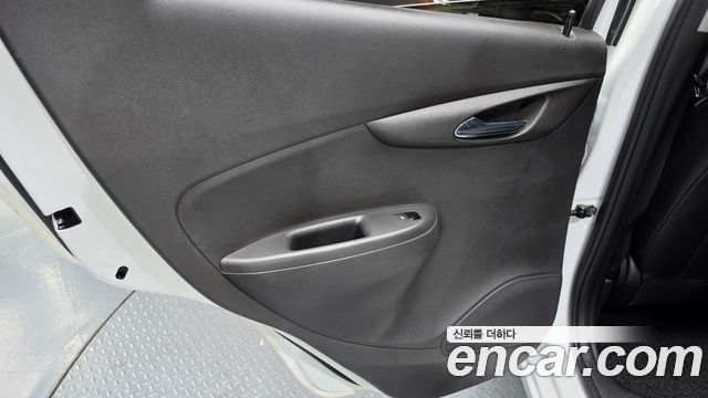 Chevrolet Spark Premier 2022 — фото 25