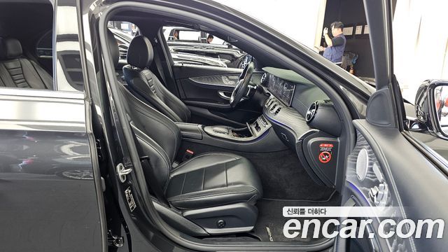 Mercedes-Benz E-Class (W213) E350 4MATIC AMG Line 2021 — фото 11