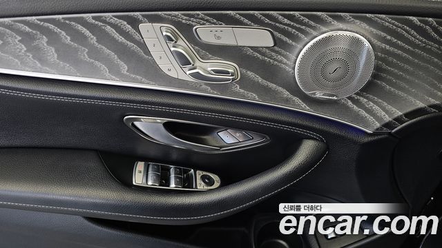Mercedes-Benz E-Class (W213) E350 4MATIC AMG Line 2021 — фото 33