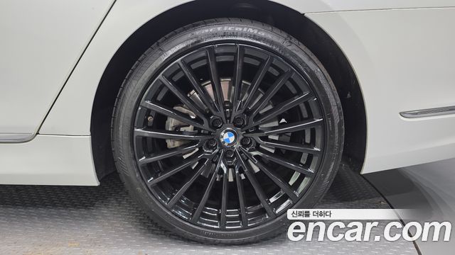 BMW 7 Series (G11) 730Ld xDrive Design Pure Excellence 2020 — фото 5