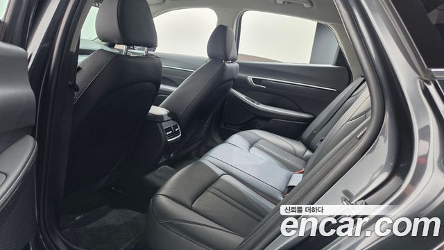 Hyundai Sonata The Edge (DN8) 2.0 Premium 2024 — фото 18