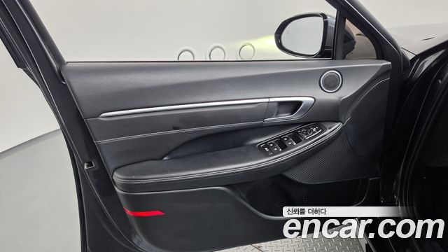 Hyundai Sonata The Edge (DN8) 2.0 Premium 2024 — фото 24