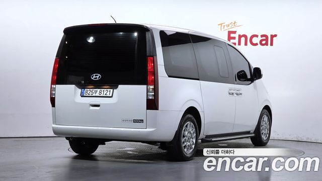 Hyundai Staria HEV 1.6 Cargo 5-Seater Modern 2025 — фото 2