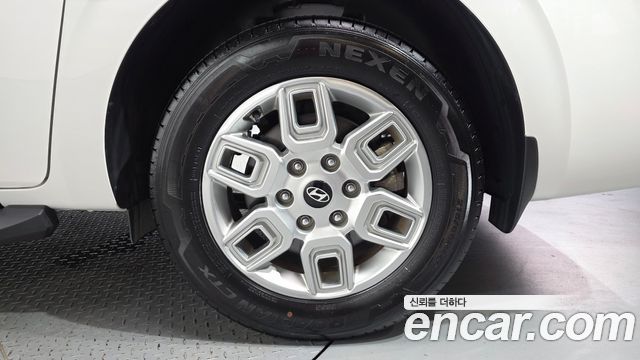 Hyundai Staria HEV 1.6 Cargo 5-Seater Modern 2025 — фото 21