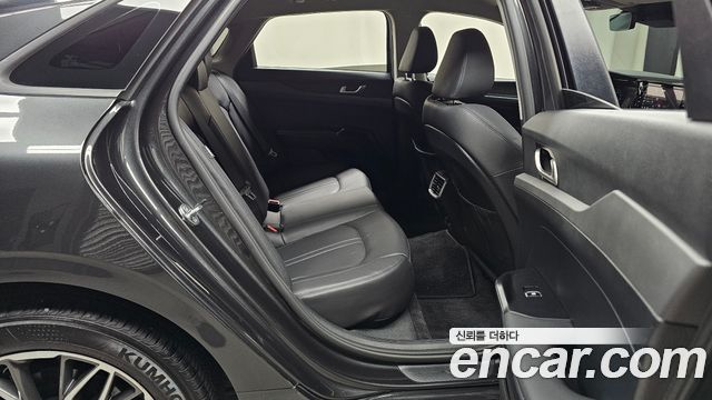 Kia K5 (III) 2.0 Prestige 2022 — фото 11