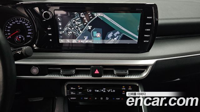 Kia K5 (III) 2.0 Prestige 2022 — фото 12