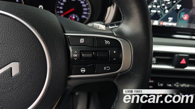 Kia K5 (III) 2.0 Prestige 2022 — фото 16