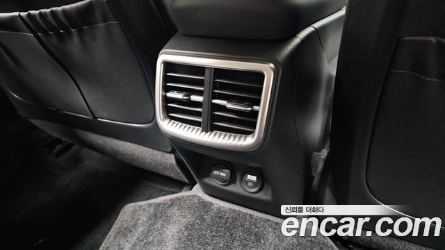 Kia K5 (III) 2.0 Prestige 2022 — фото 31