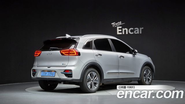 Kia Niro EV Noblesse 2022 — фото 2