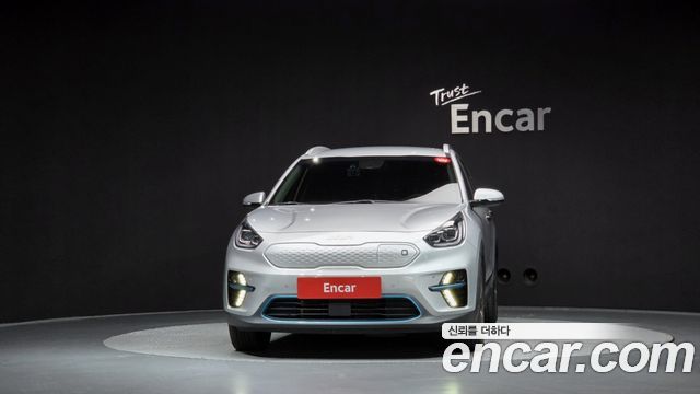 Kia Niro EV Noblesse 2022 — фото 3