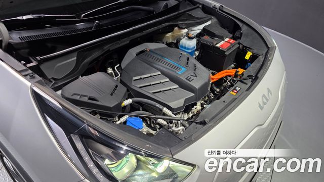 Kia Niro EV Noblesse 2022 — фото 6