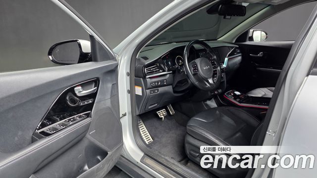 Kia Niro EV Noblesse 2022 — фото 10