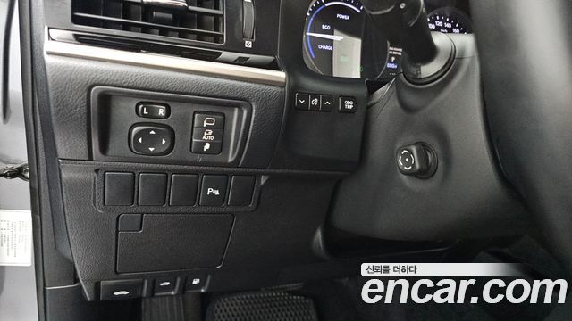 Lexus ES300h premium XV60 2015 — фото 14