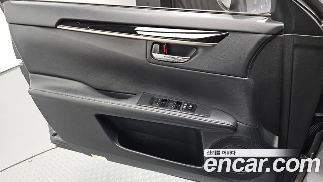 Lexus ES300h premium XV60 2015 — фото 24