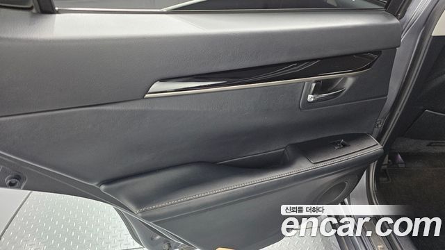 Lexus ES300h premium XV60 2015 — фото 25