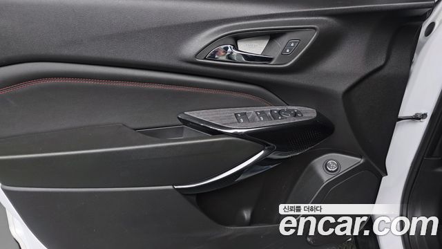 Chevrolet Trax Crossover 1.2 RS 2024 — фото 24
