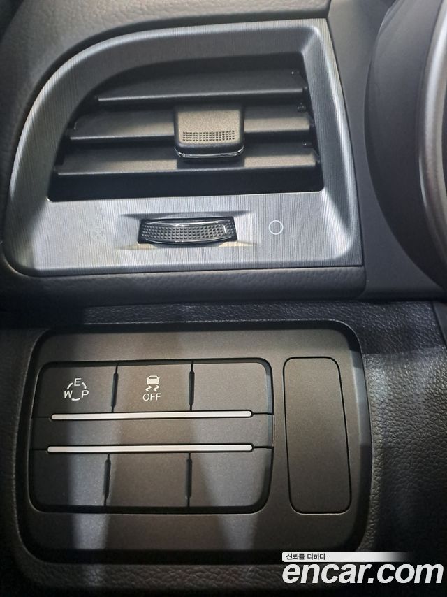 KG Mobility (SsangYong) Tivoli Armor VX 2WD 2018 — фото 15