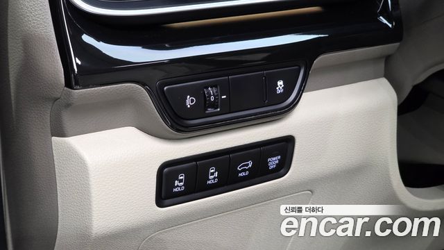 Kia Carnival (IV) HEV 9seater Gravity 2025 — фото 15