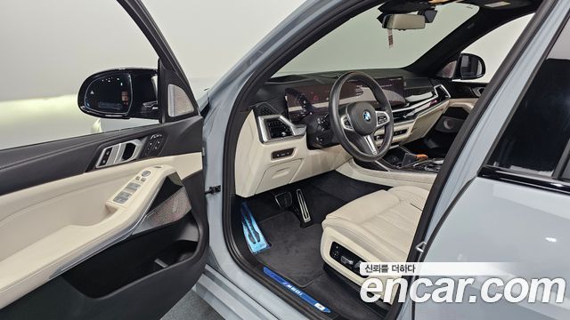 BMW X7 (G07) M60i xDrive M sport 6STR 2025 — фото 10