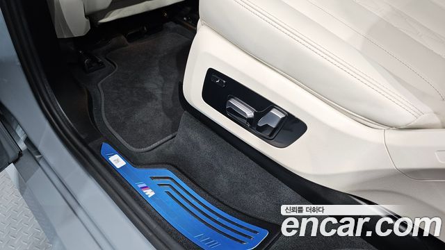 BMW X7 (G07) M60i xDrive M sport 6STR 2025 — фото 29