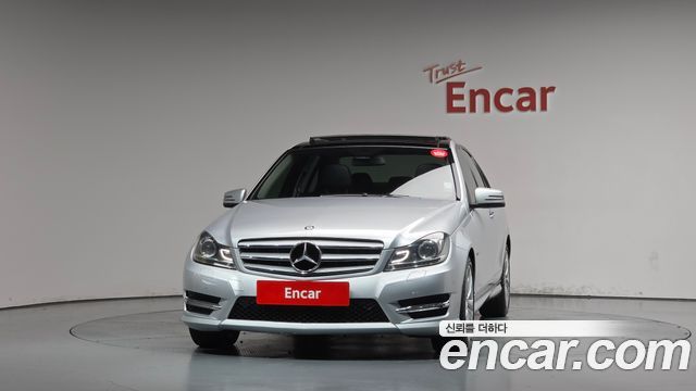 Mercedes-Benz C-Class (W204) C200 CGI AVANTGARDE 2012 — фото 3