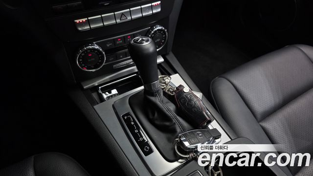 Mercedes-Benz C-Class (W204) C200 CGI AVANTGARDE 2012 — фото 9