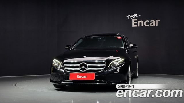 Mercedes-Benz E-Class (W213) E220d 4MATIC Avantgarde 2017 — фото 3