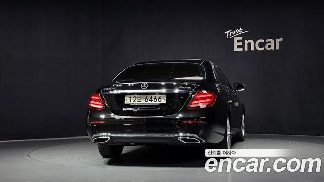 Mercedes-Benz E-Class (W213) E220d 4MATIC Avantgarde 2017 — фото 4