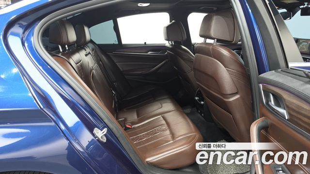 BMW 5 Series (G30) 530i M Sport Package Plus 2018 — фото 15