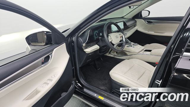 Hyundai Grandeur (IG) 2.5 Le Blanc 2023 — фото 10