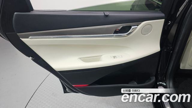 Hyundai Grandeur (IG) 2.5 Le Blanc 2023 — фото 25