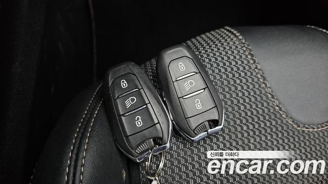 Peugeot 3008 (II) 1.2 Pure Tech GT 2022 — фото 18