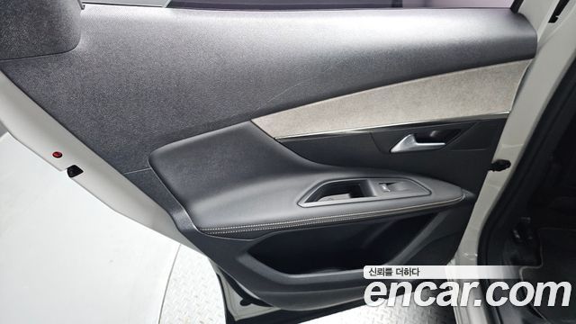 Peugeot 3008 (II) 1.2 Pure Tech GT 2022 — фото 25
