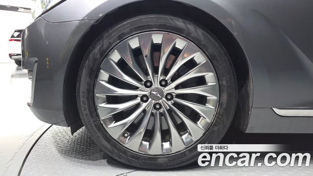 Genesis EQ900 5.0 GDI AWD Prestige 2017 — фото 5