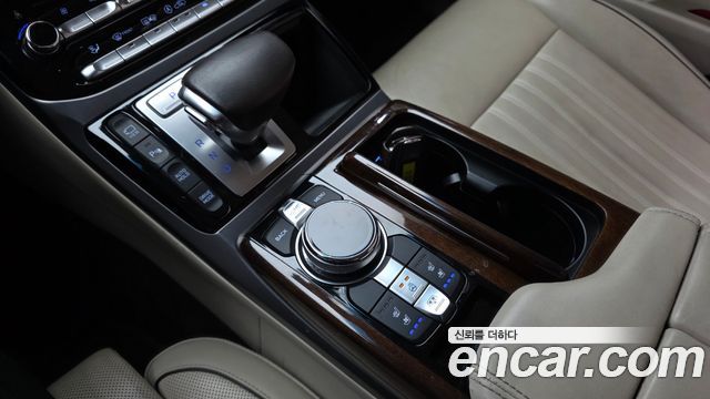 Genesis EQ900 5.0 GDI AWD Prestige 2017 — фото 9
