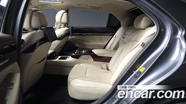 Genesis EQ900 5.0 GDI AWD Prestige 2017 — фото 12