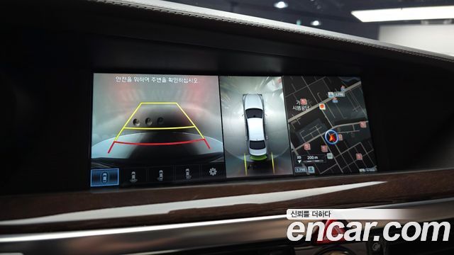 Genesis EQ900 5.0 GDI AWD Prestige 2017 — фото 16