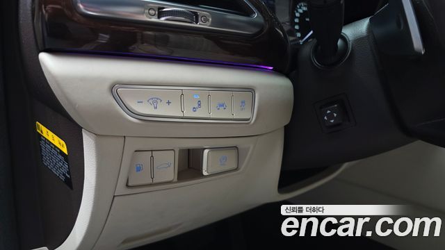 Genesis EQ900 5.0 GDI AWD Prestige 2017 — фото 18
