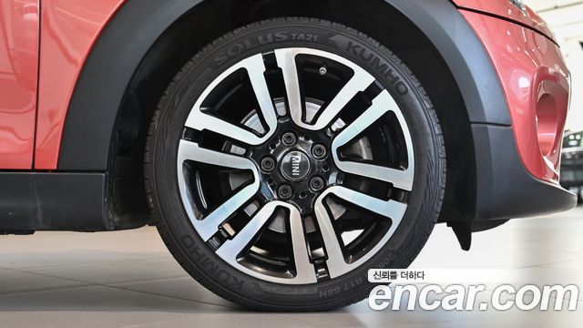 MINI Cooper 5Door Rosewood Edition 3rd 2020 — фото 5
