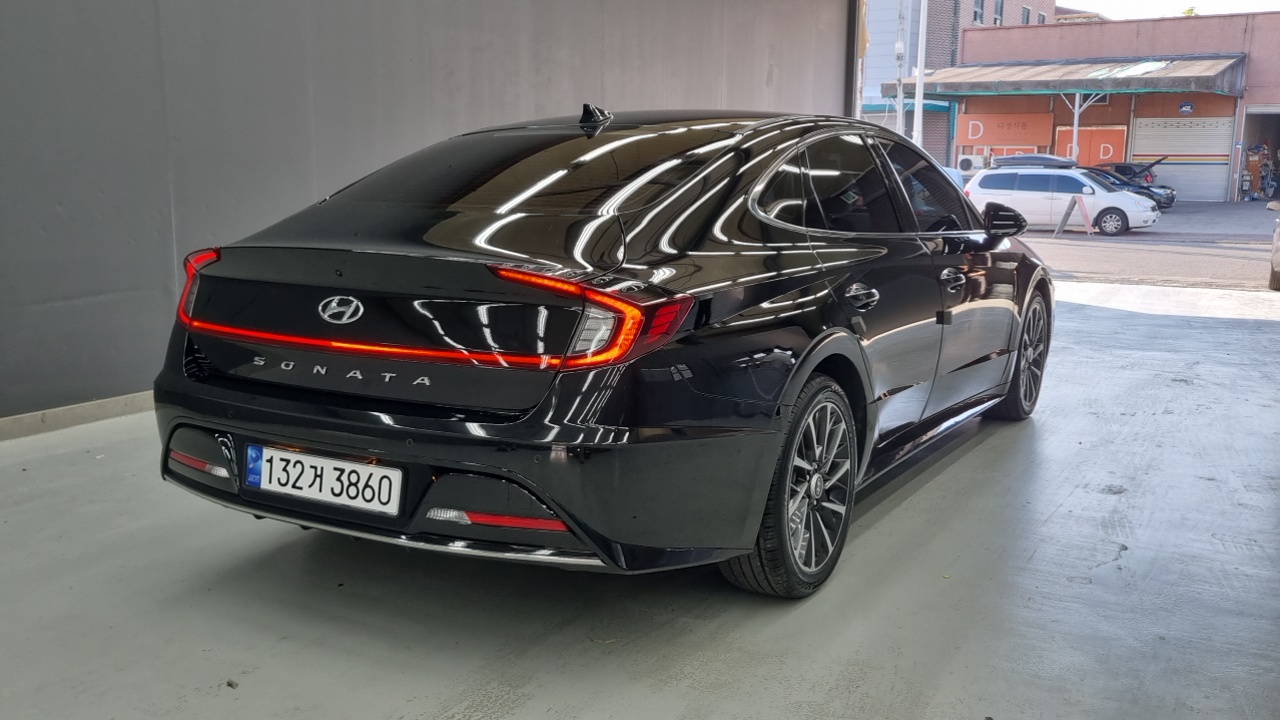 Hyundai Sonata (DN8) 2.0 Premium Plus 2022 — фото 2