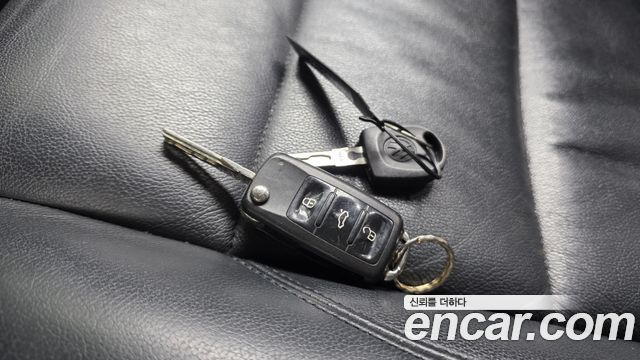 Volkswagen Tiguan 2.0 TDI Comfort 5N 2014 — фото 19