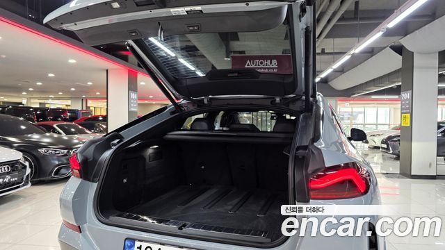 BMW X6 (G06) xDrive40i M Sport 2024 — фото 8